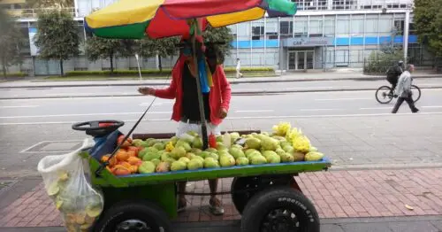 PUESTO AMBULANTE DE MANGO DE ESTEBAN SANCHEZ PUESTO AMBULANTE DE MANGO DE ESTEBAN SANCHEZ